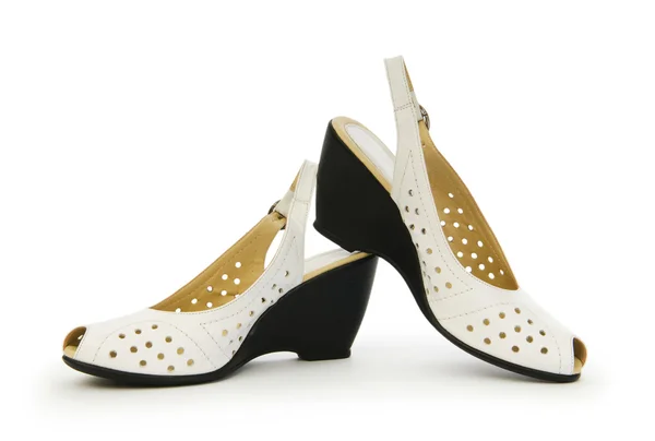 Γυναικεία παπούτσια απομονωμένα στο λευκό φόντο — Φωτογραφία Αρχείου