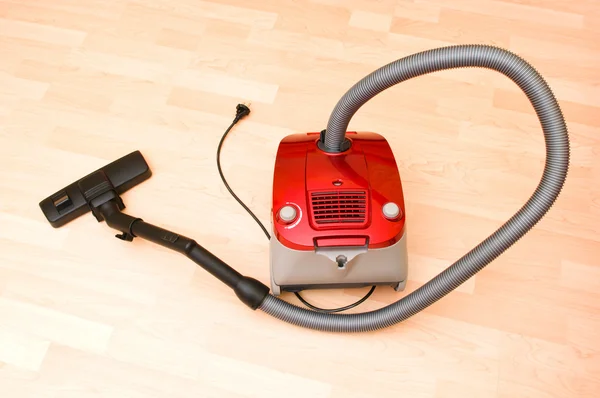 木製の床の掃除機 — ストック写真