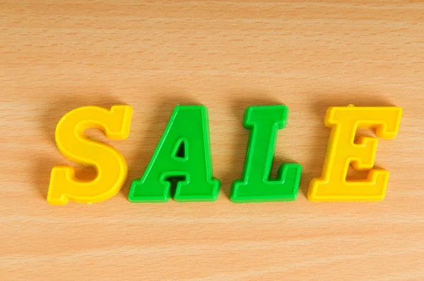 La parola vendita fatta di lettere di plastica — Foto Stock