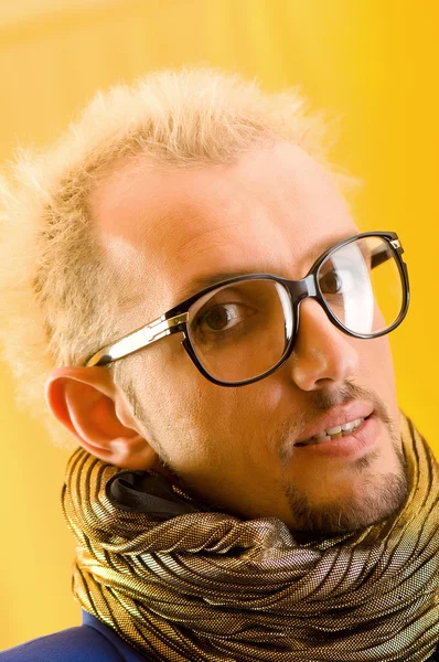 Retrato de un hombre con gafas — Foto de Stock