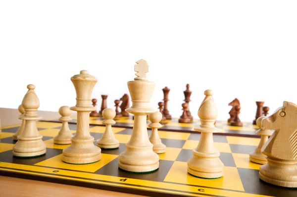 Conjunto de figuras de xadrez no tabuleiro de jogo — Fotografia de Stock