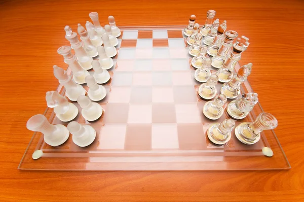 Ensemble de figures d'échecs sur le plateau de jeu — Photo
