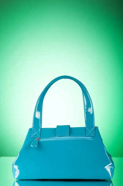 A színes gradiens háttér kék táska — Stock Fotó