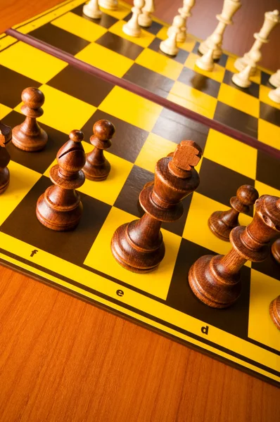 Uppsättning av chess siffror på spelbrädet — Stockfoto