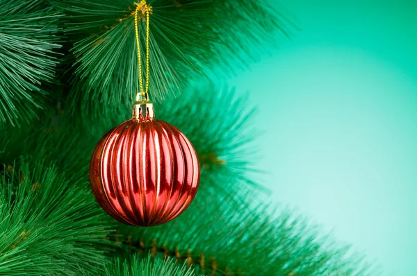 Χριστουγεννιάτικα στολίδια για το δέντρο - έννοια των διακοπών — Φωτογραφία Αρχείου