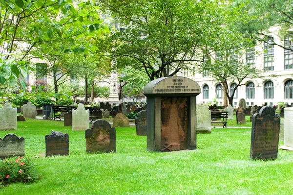 Cementerio Con Muchas Lápidas Día Brillante —  Fotos de Stock