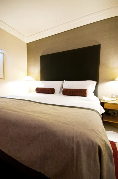 Double Bed Hotelkamer — Stockfoto