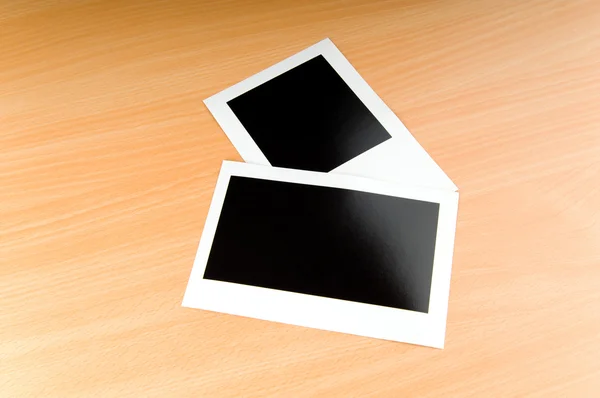 Концепция дизайнера - пустые рамки для фотографий — стоковое фото