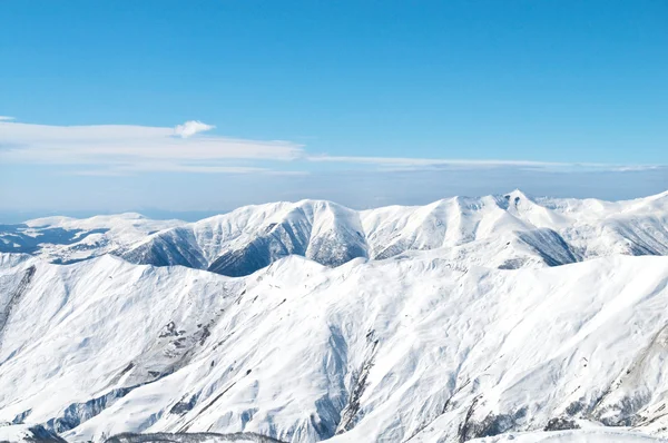 Las Altas Montañas Bajo Nieve Invierno —  Fotos de Stock