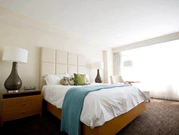 Double bed in the modern interior room — Stock Photo, Image