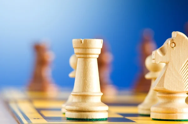 Set de figuri de șah pe tabla de joc — Fotografie, imagine de stoc