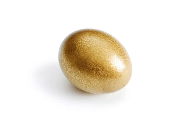 白い背景で隔離の黄金の卵 — ストック写真