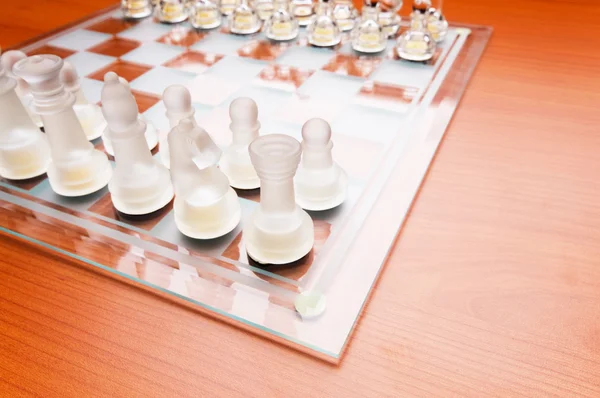 खेल बोर्ड पर शतरंज आंकड़ों का सेट — स्टॉक फ़ोटो, इमेज