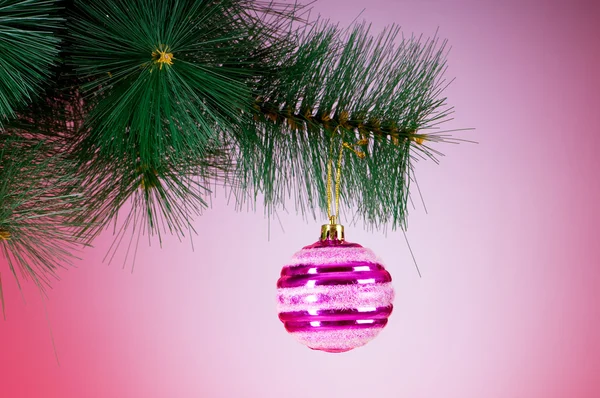 Jul Dekoration Mot Den Färgglada Lutning Bakgrund — Stockfoto