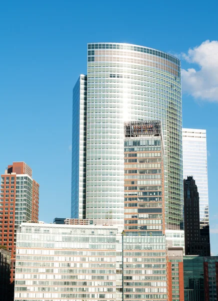 高層ビルとニューヨーク市 - 9 月 4 日 - パノラマ — ストック写真