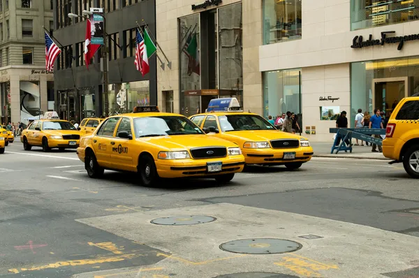 Famous New York Yellow Taxi Cabs Motion — Stock Photo, Image