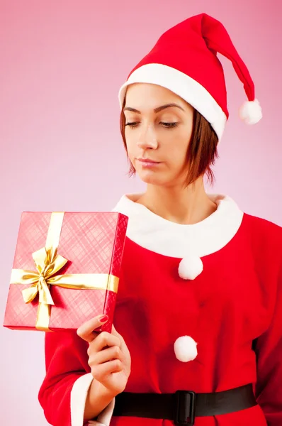 Aantrekkelijke Vrouw Santa Met Doos Van Gift — Stockfoto