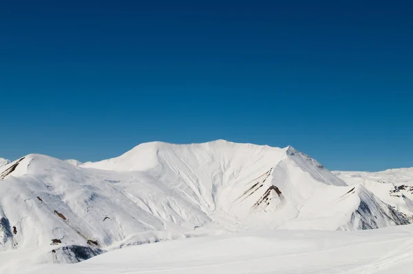 Alte Montagne Sotto Neve Inverno — Foto Stock