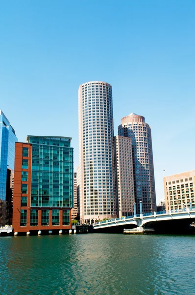 Boston stad - 7 sep - panorama met wolkenkrabbers — Stockfoto
