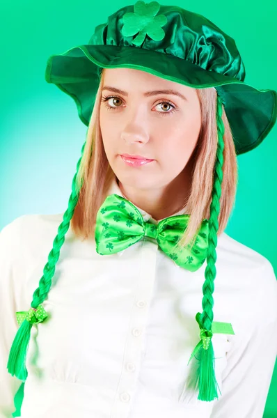 Saint Patrick day concept with young girl — Stock Photo, Image