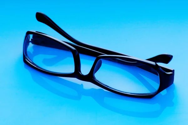 Okulary do czytania optyczne na tle — Zdjęcie stockowe