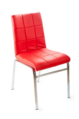 Beyaz arka plan üzerinde izole kırmızı deri sandalye