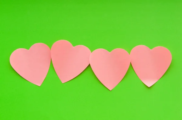 Coração em forma de notas pegajosas no fundo — Fotografia de Stock
