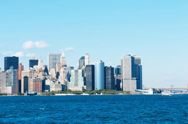 New york city - 4 sep - panorama met wolkenkrabbers — Stockfoto
