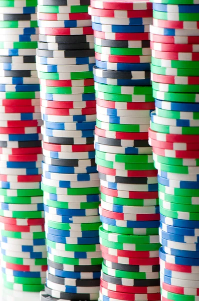 Pila de varias fichas de casino - concepto de juego — Foto de Stock