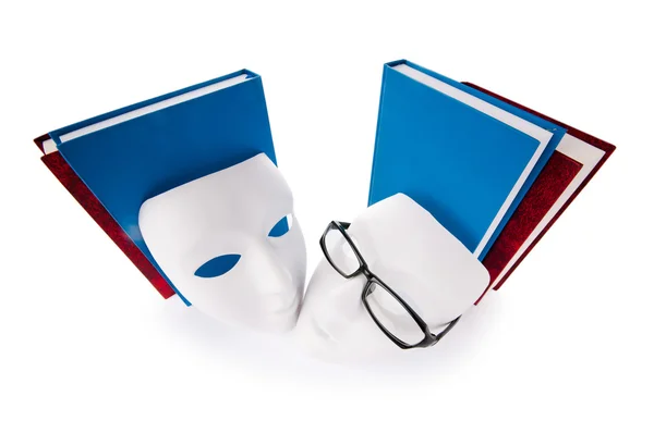 Koncepcja czytania z książkami, maski i okularów — Zdjęcie stockowe