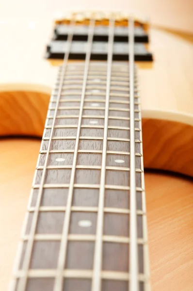 Fából készült guitar zenei fogalma — Stock Fotó