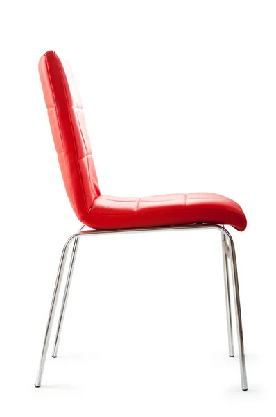 Beyaz arka plan üzerinde izole kırmızı deri sandalye — Stok fotoğraf