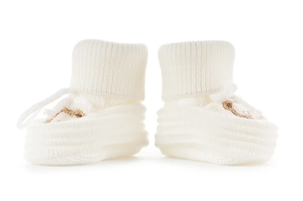 Gewebte Babyschuhe isoliert auf weißem Hintergrund — Stockfoto