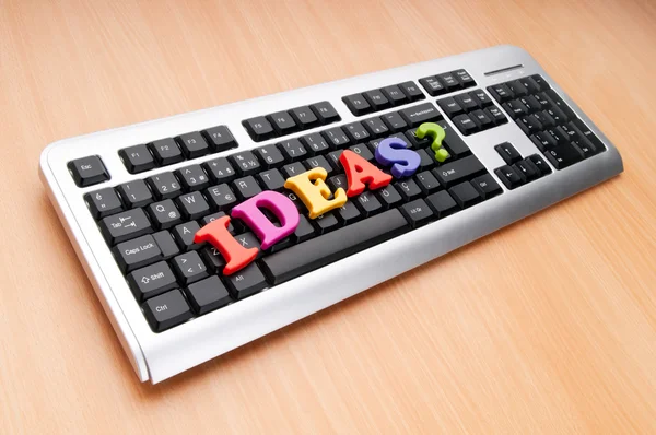 Concepto de ideas con letras en el teclado — Foto de Stock