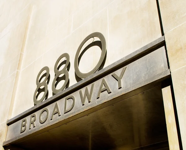 Famous broadway street signs in downtown New York — Stock Photo, Image
