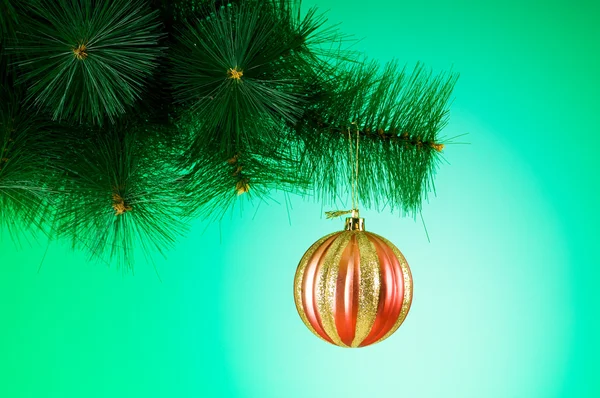 Karácsonyi dekoráció a színes gradiens háttér — Stock Fotó