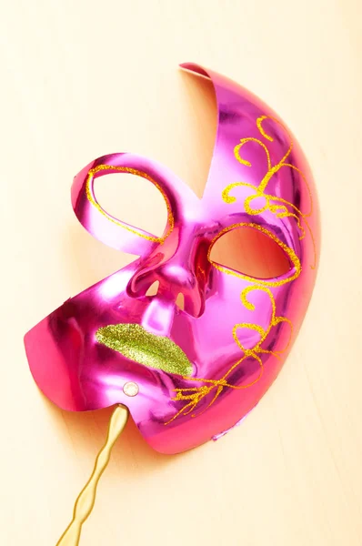 Máscaras ornamentadas isoladas no fundo branco — Fotografia de Stock