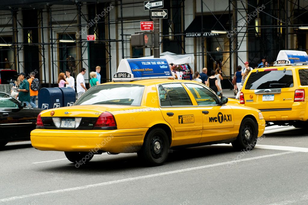 Famous New York yellow taxi cabs in motion – Stock Editorial Photo ...