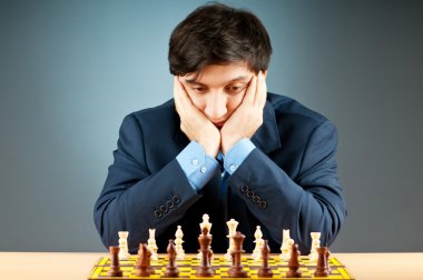 FIDE Grand Master Vugar Gashimov (Dünya Sıralaması - 12) iclası üzerinden