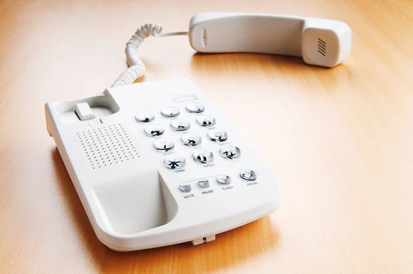 Irodai telefon elszigetelt a fehér háttér — Stock Fotó