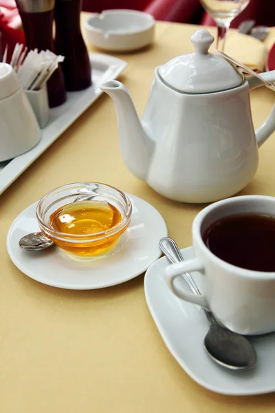Bal ve çay — Stok fotoğraf