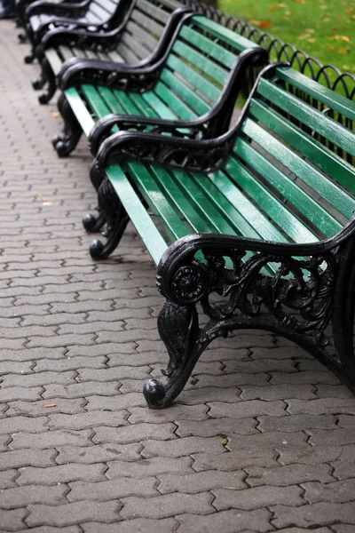 緑のベンチ — ストック写真