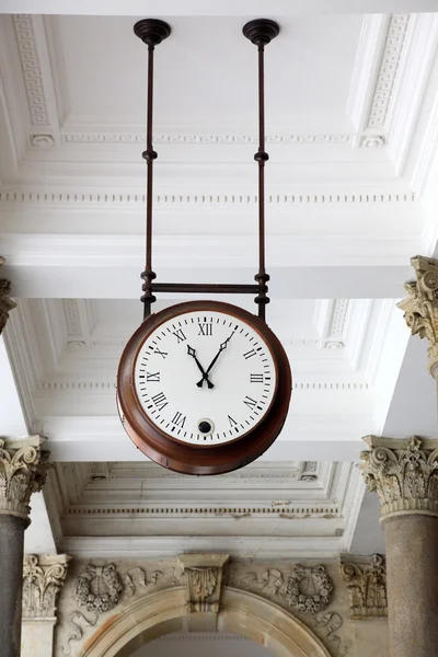 Zegar, Karlowe Wary — Zdjęcie stockowe