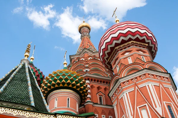 Szent Bazil katedrális a Vörös téren Moszkvában — Stock Fotó