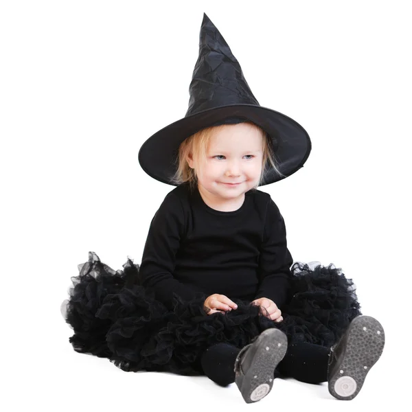 Хеллоуинская маленькая ведьма — стоковое фото