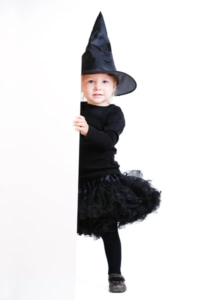 Petite sorcière avec bannière — Photo