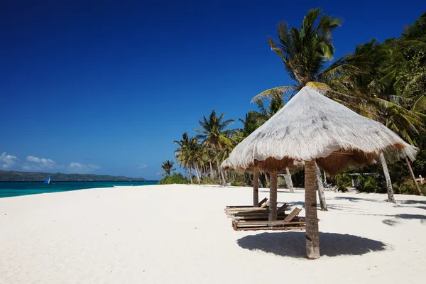 Doskonały plaża tropikalny wakacje — Zdjęcie stockowe