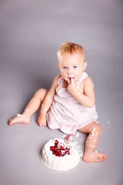 Gâteau d'anniversaire — Photo
