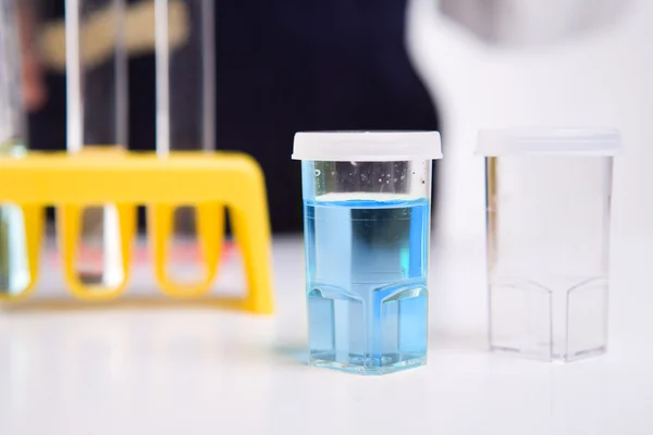 Closeup kimya deneyi — Stok fotoğraf