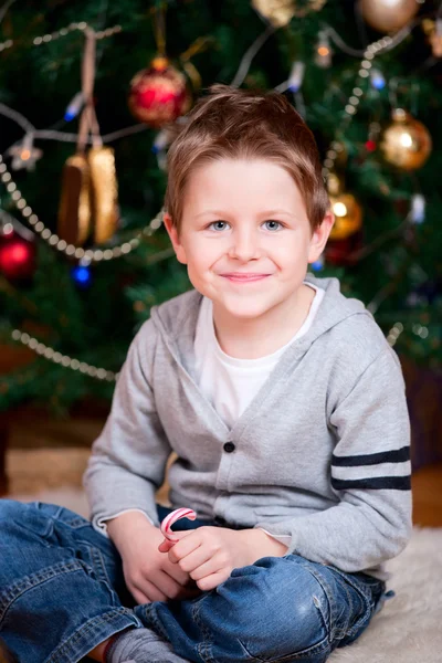 Christmas boy porträtt — Stockfoto